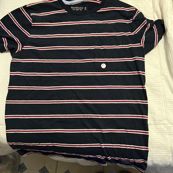 NWT Abercrombie & Fitch tee - Picture 1 of 5